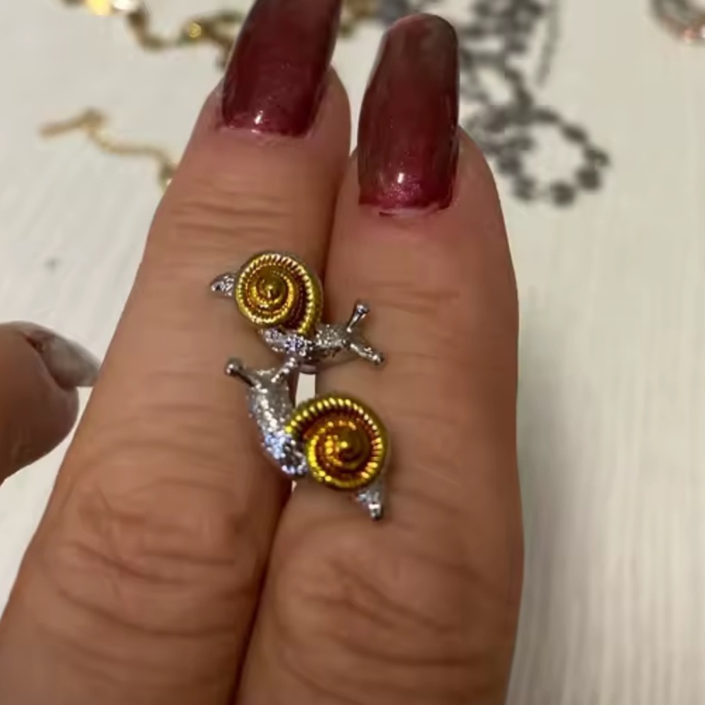 Snail Petite Gold Silver Earrings - Picture 6 of 9